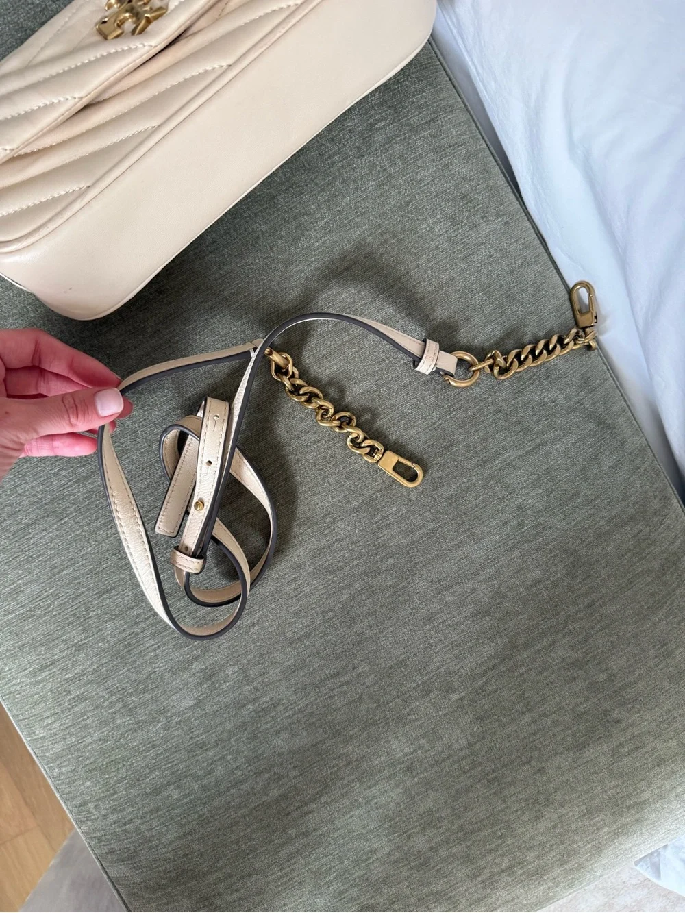 Tory Burch Quilted Shoulder Bag in Cream with Gold Hardware